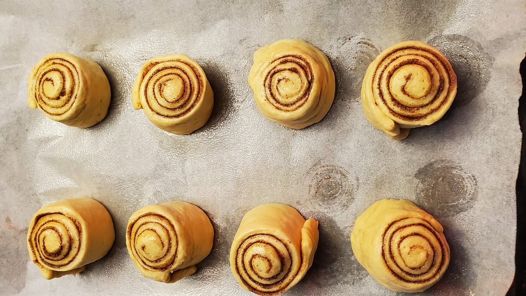 AS Cinnamon Rolls2 - Leslie Cooks