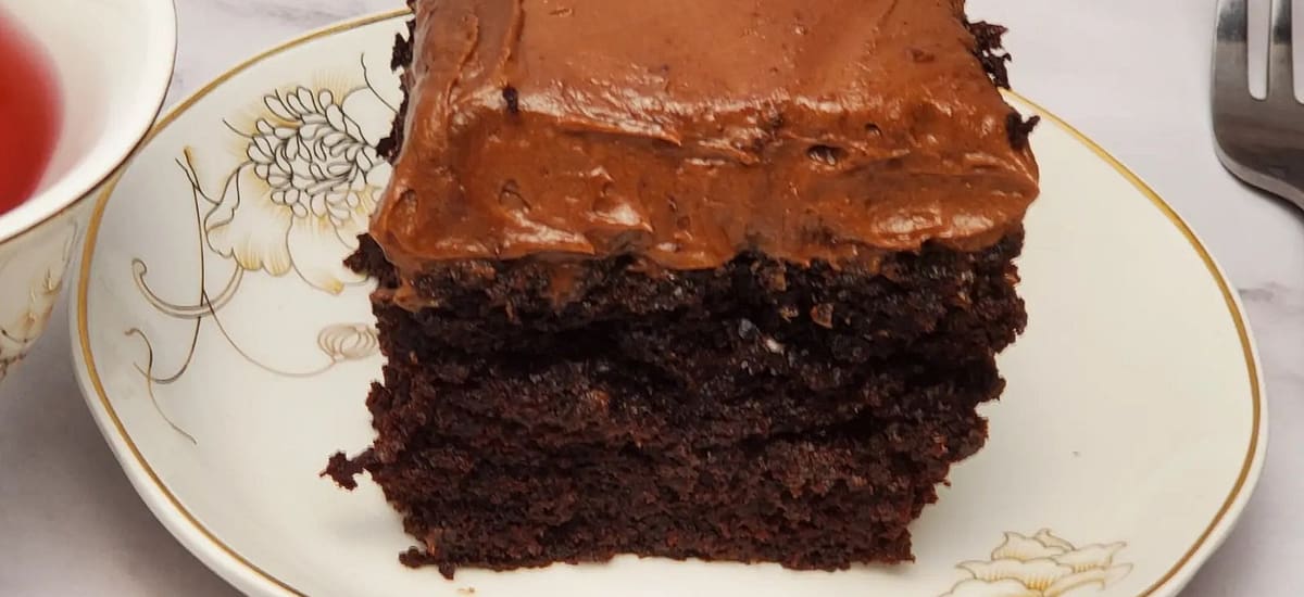 Moist Fudge Chocolate Cake