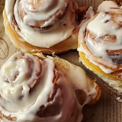 Always soft cinnamon rolls - Leslie Cooks